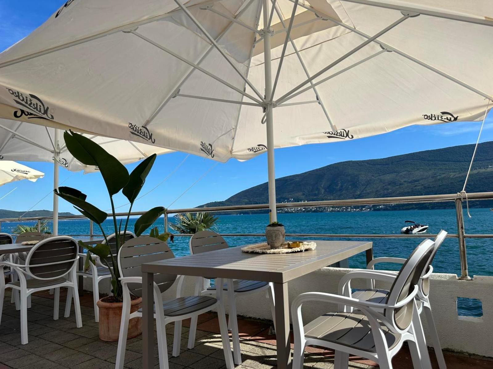 Apartments Sun House Herceg Novi Exterior photo